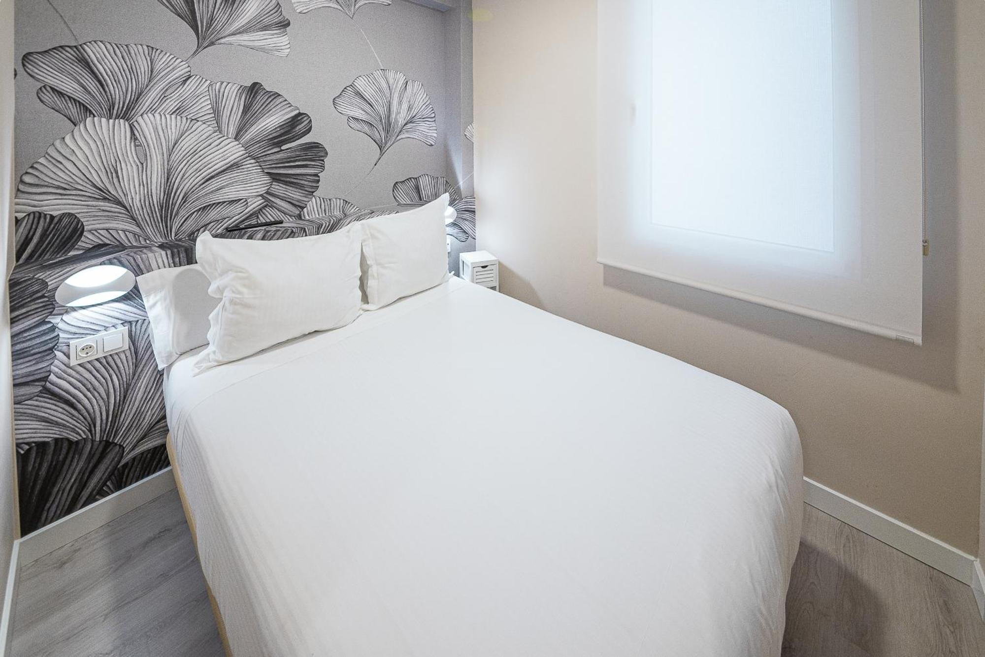 Hostal Plaza Boutique (Adults Only) Zaragoza Exterior photo