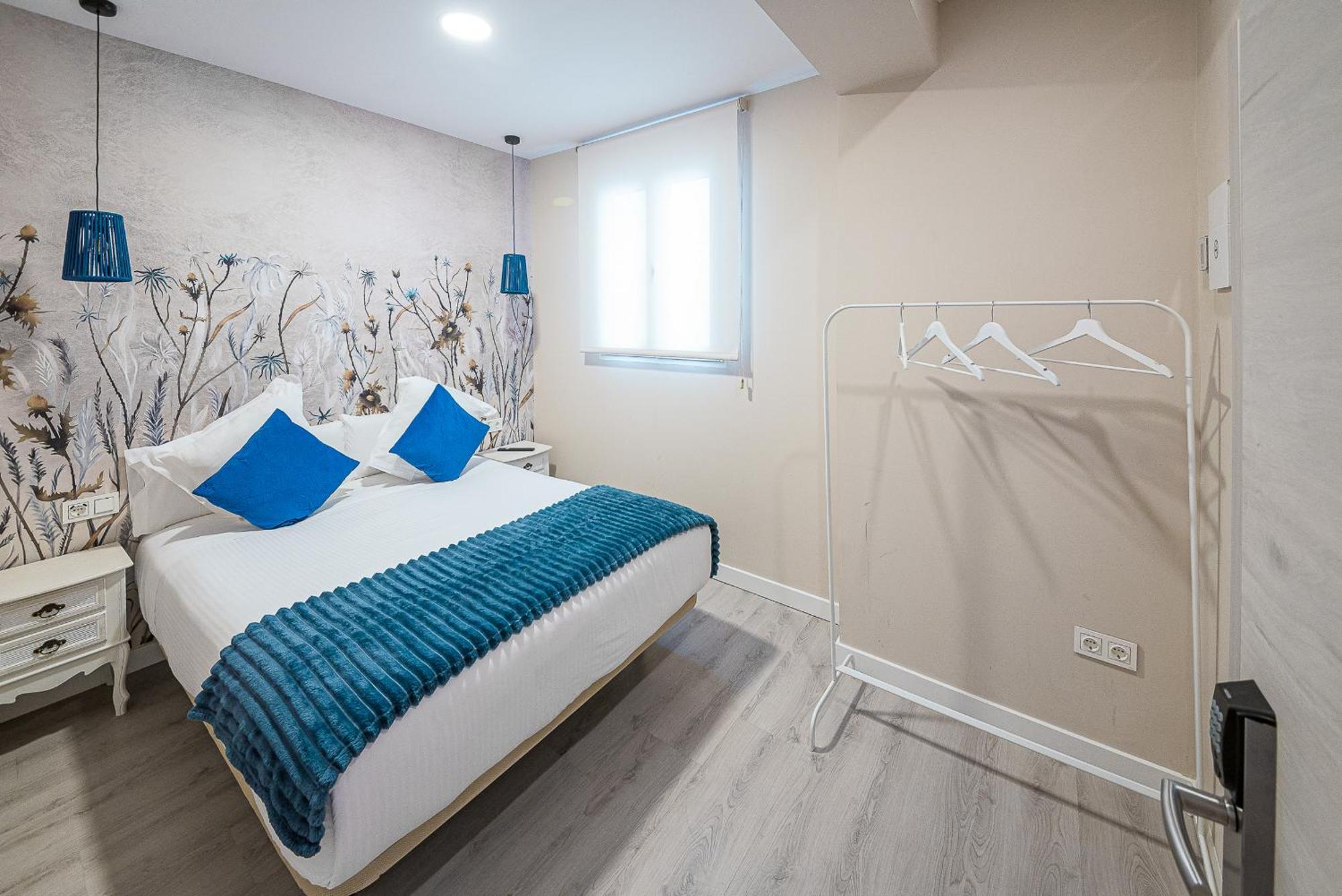 Hostal Plaza Boutique (Adults Only) Zaragoza Exterior photo